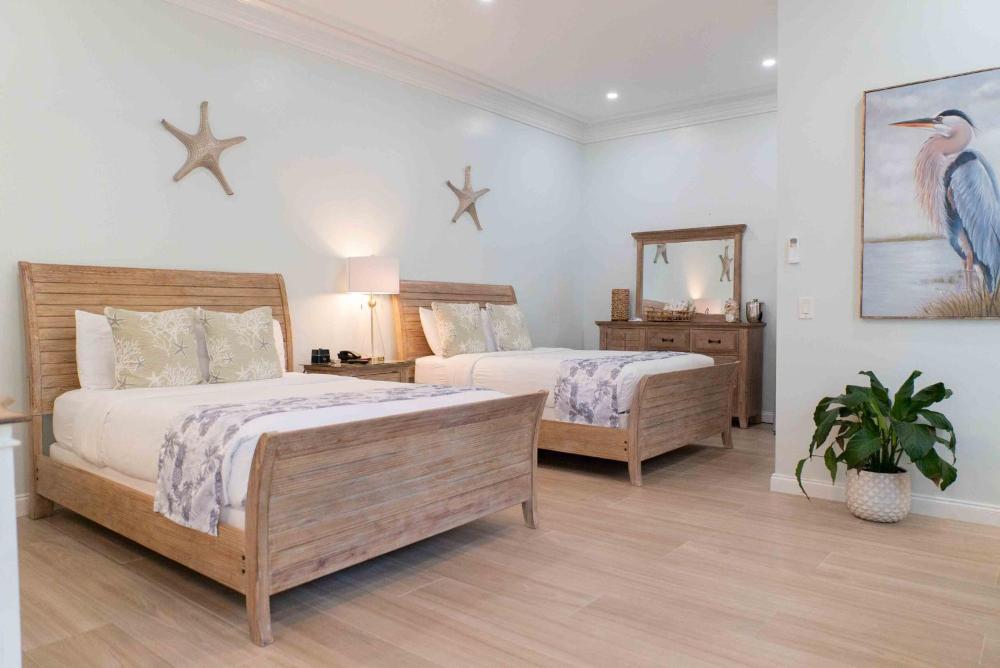 Deluxe Queen Room with Two Queen Beds interior